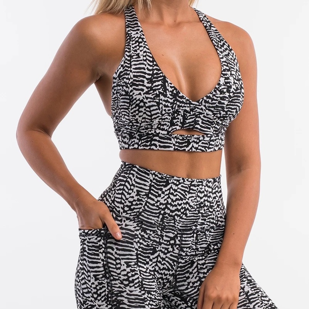 Echt Essential Sportsbra